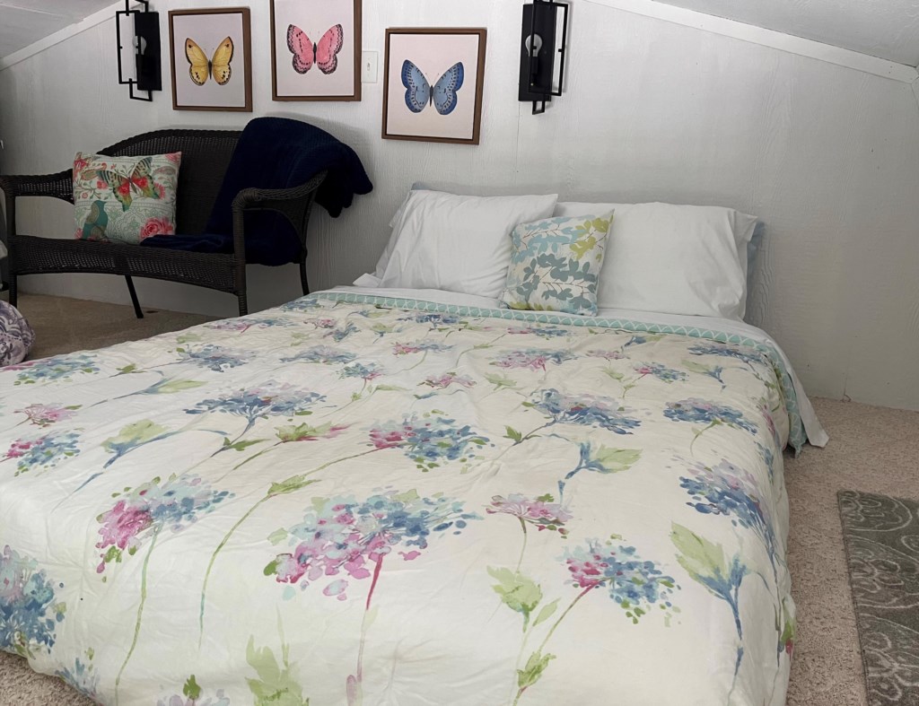 Hillside Hideaway Lake Cabin - 18