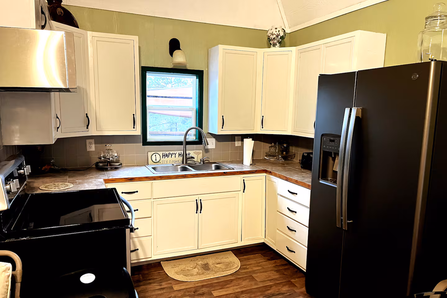 Stairway to Heaven Lake Cabin - 17