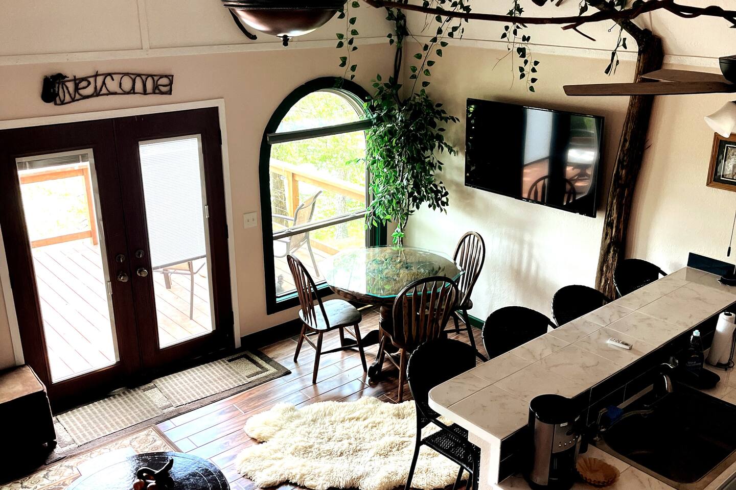 Lost in the Woods Lake Cabin - 7