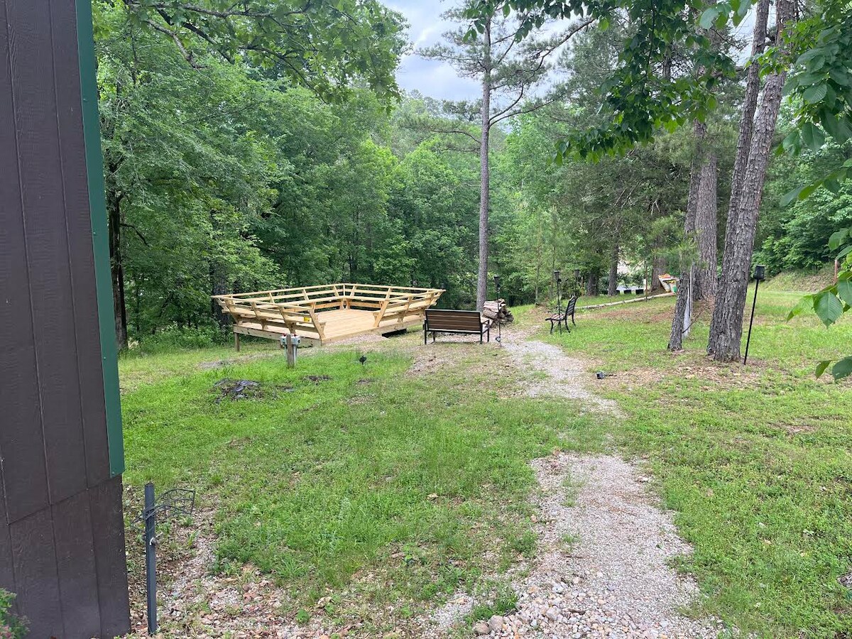 Fire pit and deck far gatherings and games!