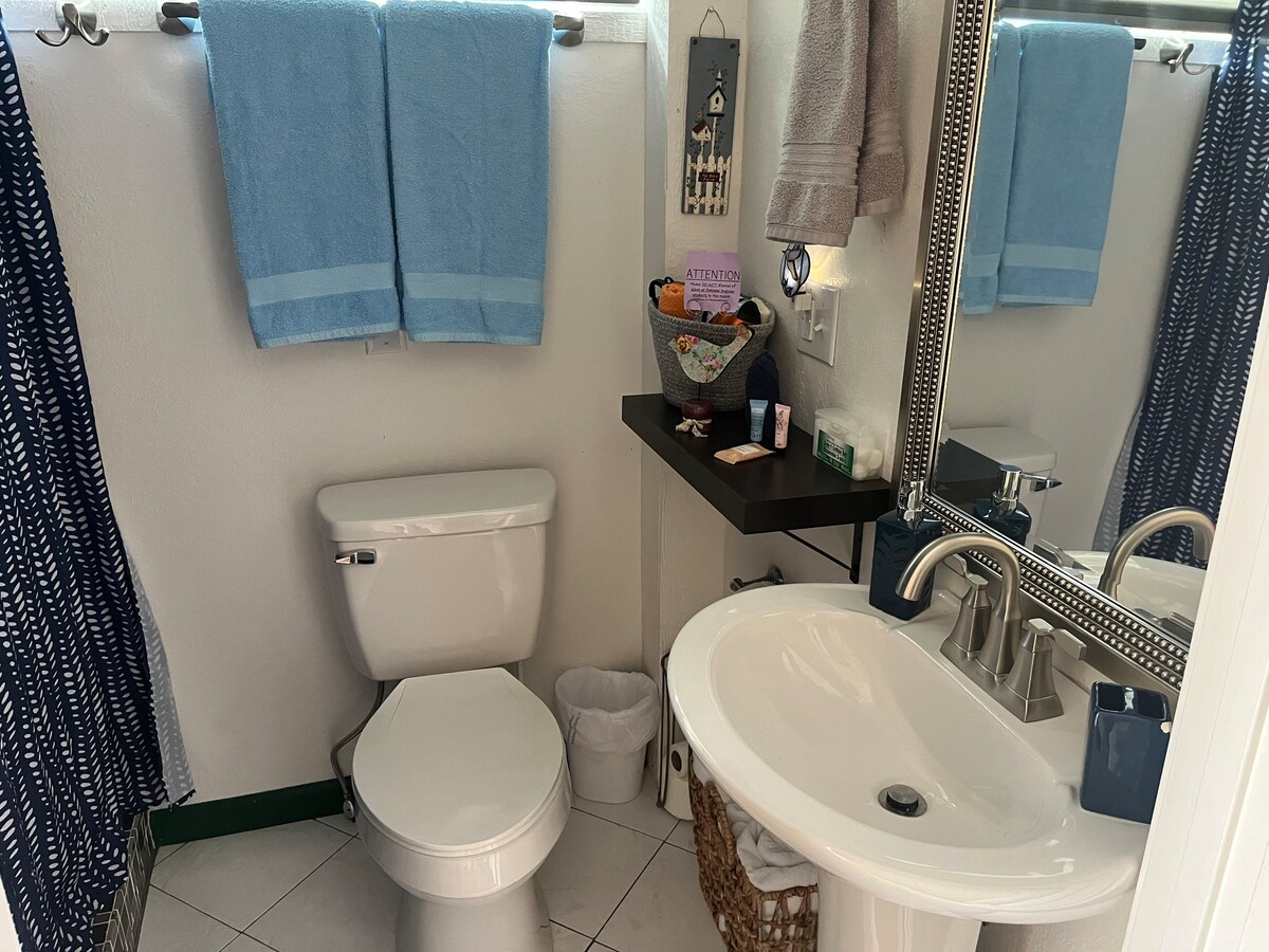 Clean new bathrooms in every cabin!